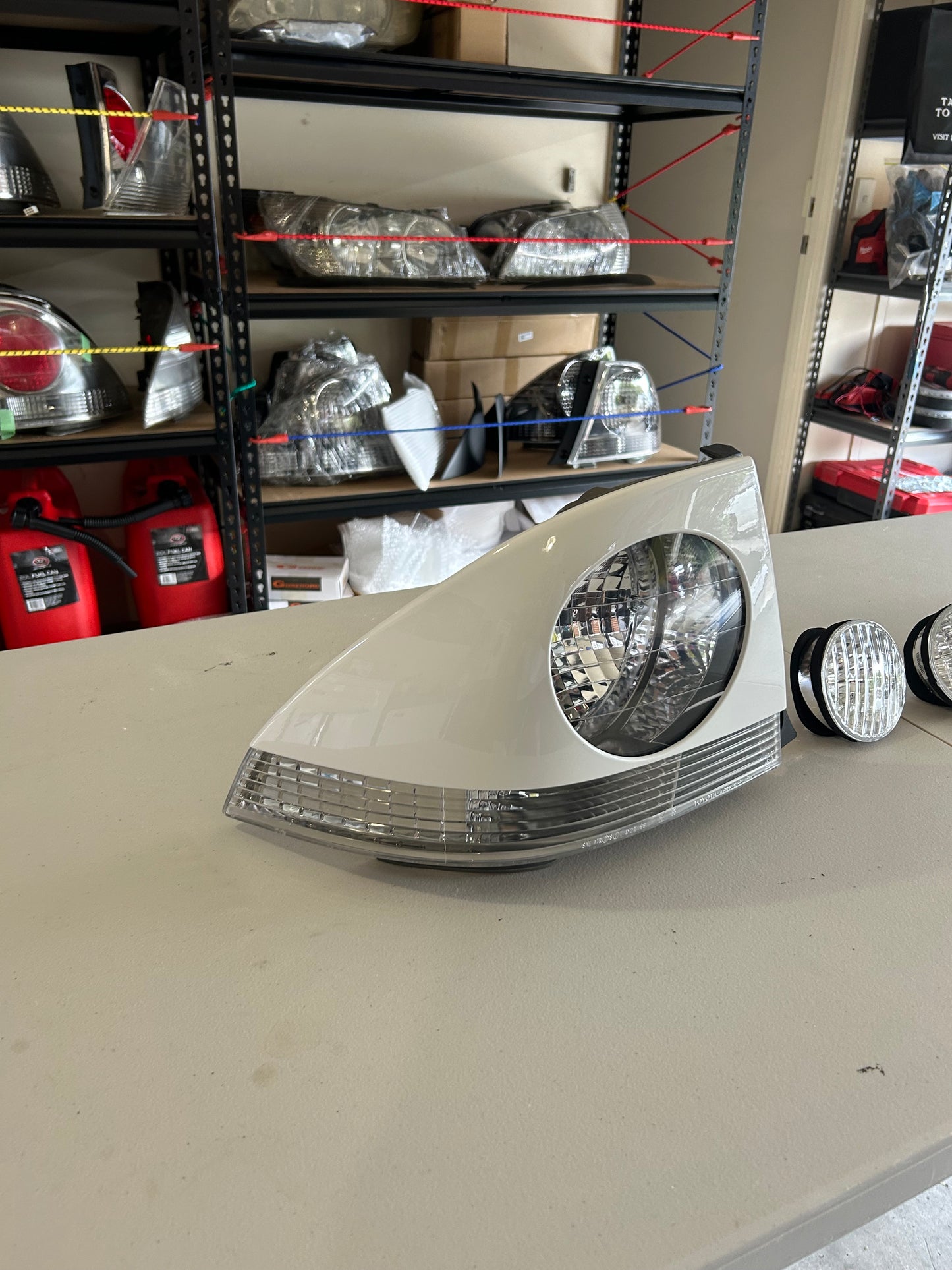 TOYOTA ALTEZZA/LEXUS IS200 CLEAR TAIL LIGHTS WITH GENUINE TRD COVERS AND CLEAR TRUNK LIGHT COMBO