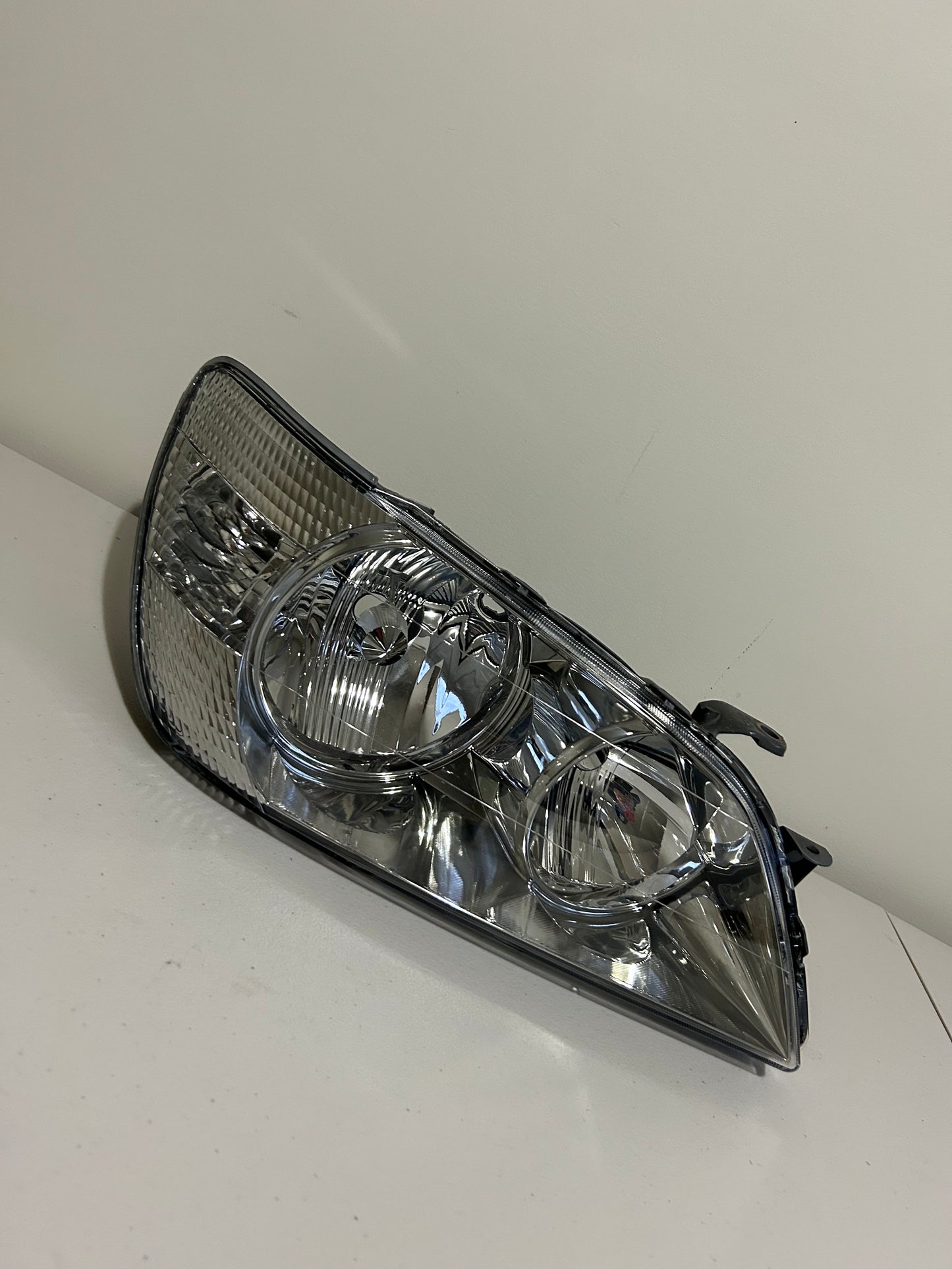 TOYOTA ALTEZZA/ LEXUS IS200 FULL CLEAR LIGHT COMBO!