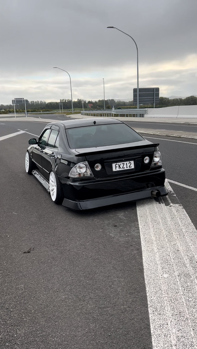 TOYOTA ALTEZZA/LEXUS IS200 BN SPORTS BODYKIT