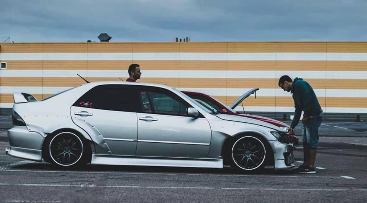 TOYOTA ALTEZZA/LEXUS IS200 WIDE BODY KIT