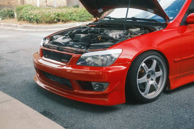 TOYOTA ALTEZZA/LEXUS IS200 HEADLIGHT EYELID COVERS